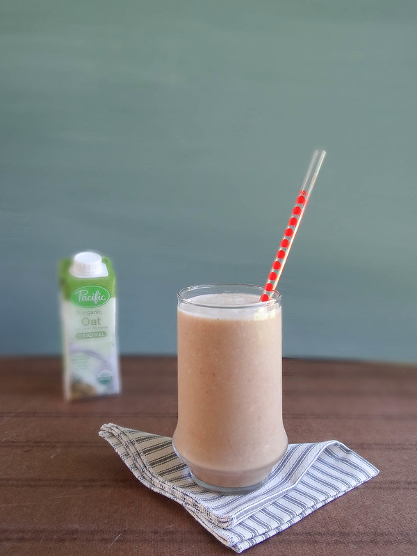 coconut chai oat smoothie