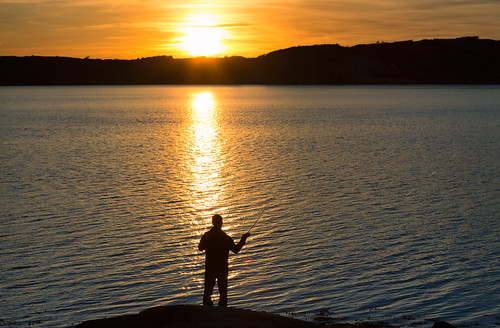 sunset sea summer beach coast fishing sweden sverige trout bohuslän västkusten fjällbacka västragötalandslän veddö långesjö