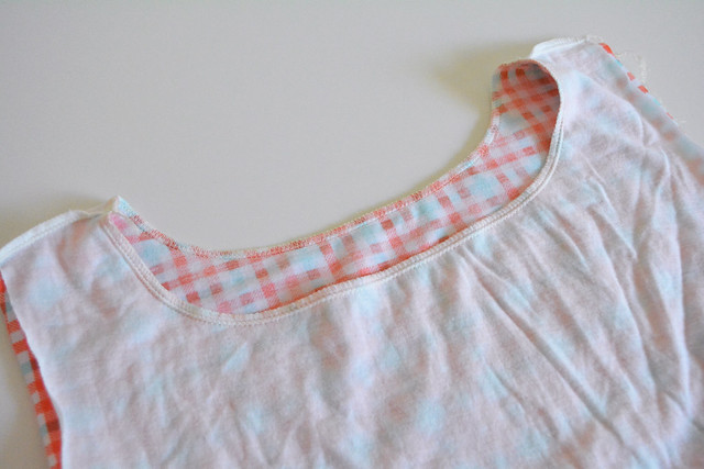 Miss Make: Tutorial: How to Clean Finish Armholes and Neckline