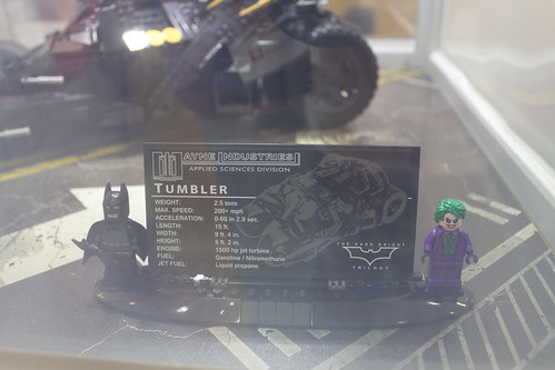 LEGO DC Comics Super Heroes UCS Tumbler (76023)