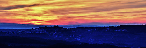 canigou sunset soleil provence provencealpescôtedazur panorama meyrargues lepissolier bouchesdurhône