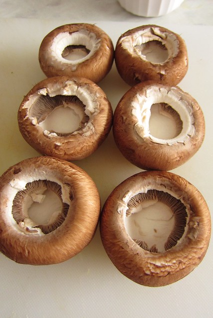 baked mushroom with ricotta filling 1408