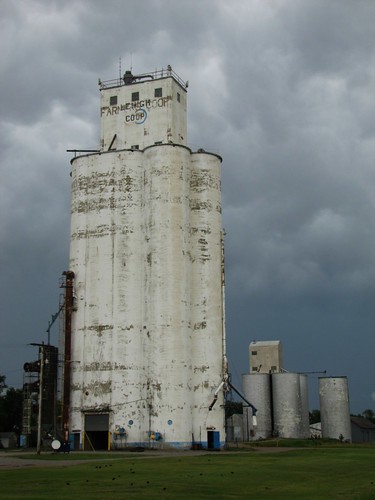 storm clouds concrete kansas agriculture elevators smalltown lehigh grainelevators