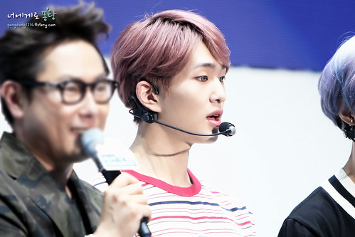 150528 Onew @ Samsung Play the Challenge 18661308094_df0c9d75f8