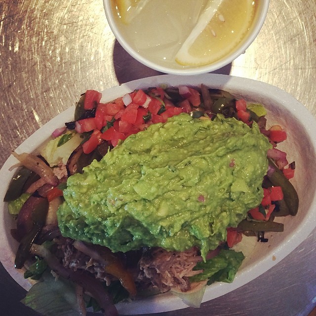 Day 12, #Whole30 - lunch (#Chipotle salad bowl with lettuce, pico, fajita veggies, pork, & double guac)