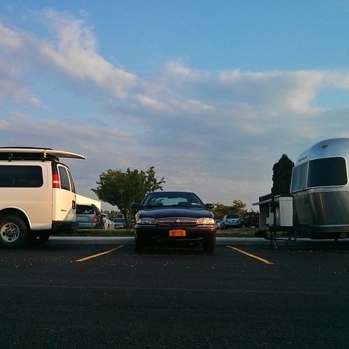 Nice parking job, lady! Why no, we didn't want to hitch up today. #wtf #ihopeiamneverthislazy #airstream