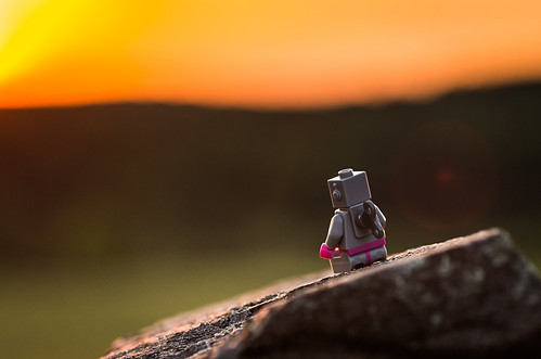 sunset oneaday toy robot lego photoaday minifig pictureaday legominifigure minifigure project365 legominifig legorobot project365153