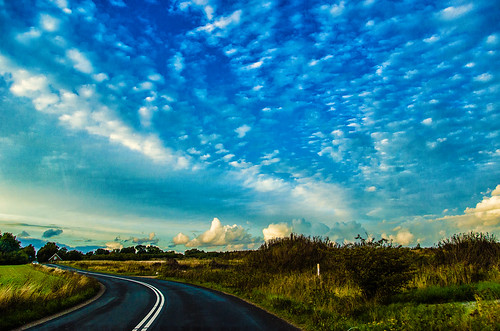road blue sky field clouds denmark countryside nikon europe nikkor vr afs 尼康 18200mm f3556g ニコン 18200mmf3556g d5100 annissenord