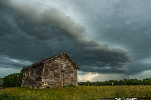 old summer house storm green abandoned grass rain june dark wooden illinois stormy structure solstice thunderstorm mclean pentaxkx samyang shelfcloud gustfront bower14mmf28