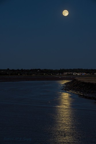 moon manipulated bluehour dieppe riverview fcf petitcodiacriver allrightsreserved©drgnmastrpjg —grouptags— allrightsreserved©drgnmastrpjg