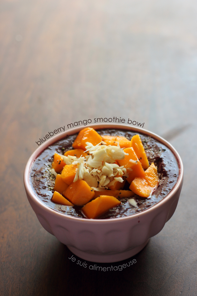 Blueberry Mango Smoothie Bowl - a great vegan breakfast to kickstart your day 