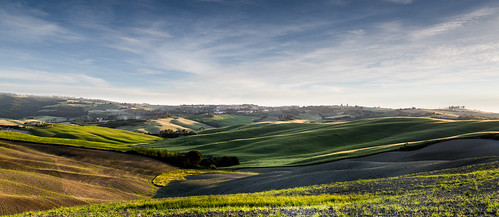 tuscany pienza unescoworldheritage fields undulating landscape valdorcia italy eveninglight johnturp