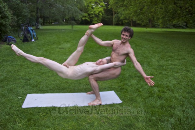acro-yoga 0036 Tiergarten, Berlin, Germany
