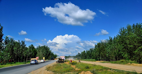 road trees sky car clouds photography highway newdelhi 570 uttarakhand lifeisahighway populartrees arvindersingh nikond7000 tamronaf18270mmf3563diiivcpzd arvindersp arvinderspcom
