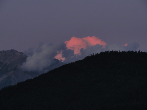 sunset cloud mountain france alps montagne alpes twilight nuage crépuscule coucherdesoleil alongtheroad isère rhônealpes trièves saintmauriceentrièves hélèned stmauriceentrièves