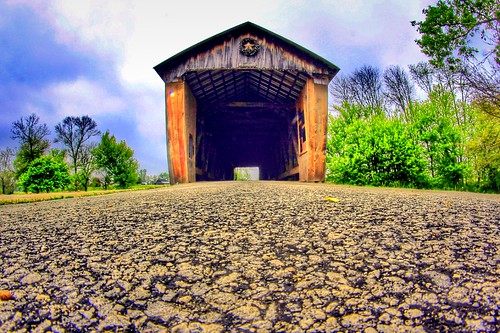 vignette snapseed bridge historic rokinon jamiesmed 2012 green blue prime geotagged geotag focus wide angle landscape lens fisheye fixed rural ohio manual midwest canon eos dslr 500d t1i rebel photography clouds iphoneedit sky spring app highlandcounty april handyphoto skies