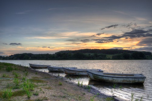sunset landscape boats nikon reservoir d90 cropston 1855mmvr