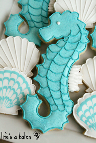 Seahorse & Seashell cookies.