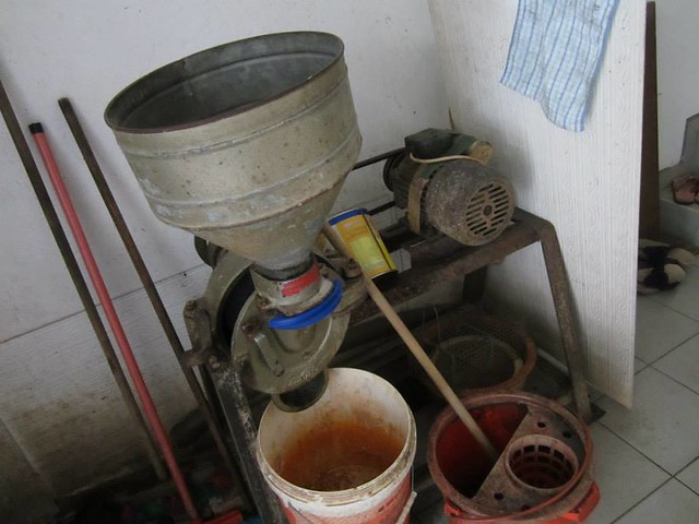 Kanowit coffee grinder