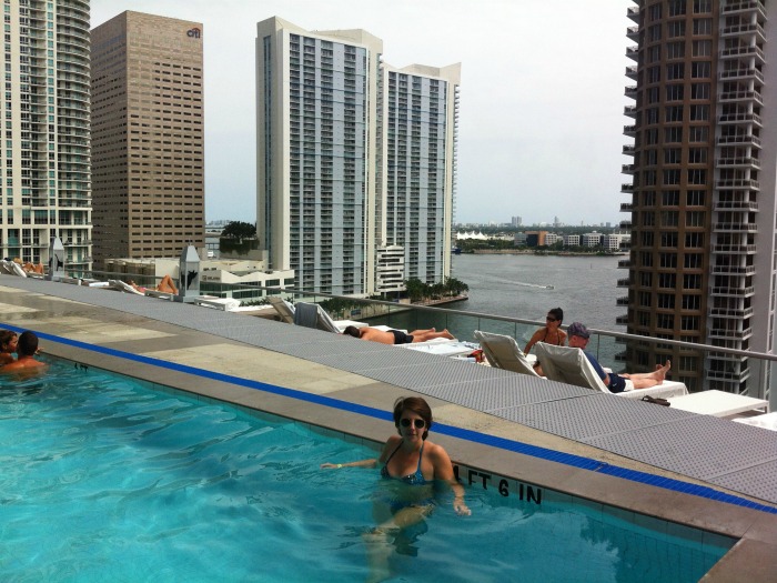 piscina hotel viceroy