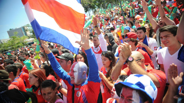 140620_ITA_v_CRC_0_1_Costa_Rica_fans_celebrating_HD