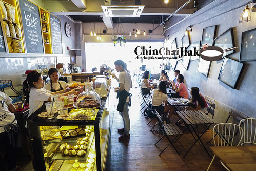 Lola's Cafe – The most popular Cafe at Kovan | Chin Chai Jiak