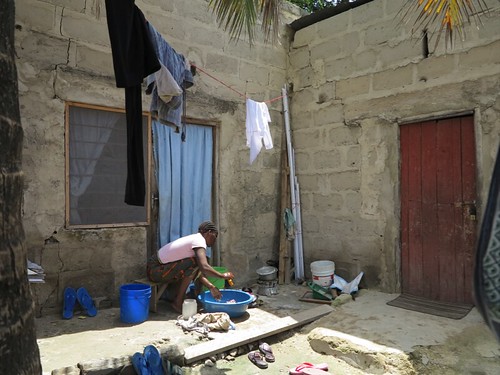 Dar-es-Salaam, Karakata informal settlement