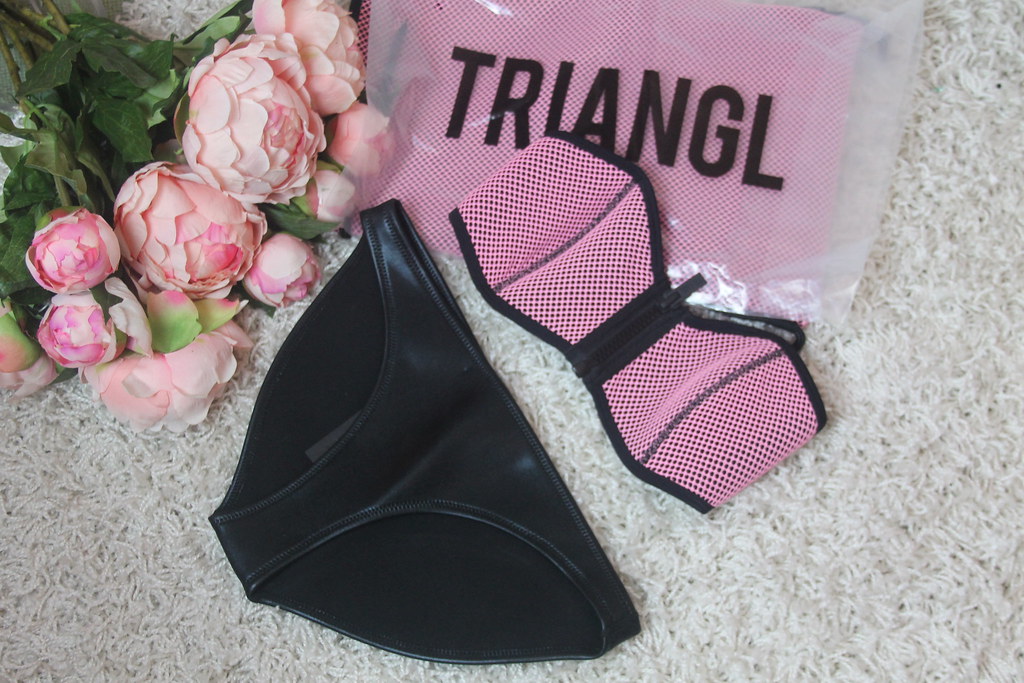 fashionblog-beachwear-swimwear-triangl-bikini-pink-blog