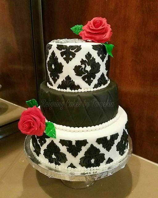 Cake from Reigning Cakes by Tamekia