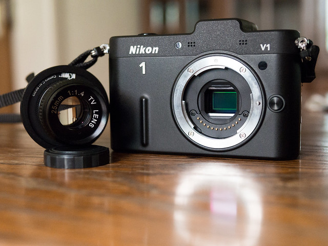 Nikon V1 & C-Mount 25mm f/1.4