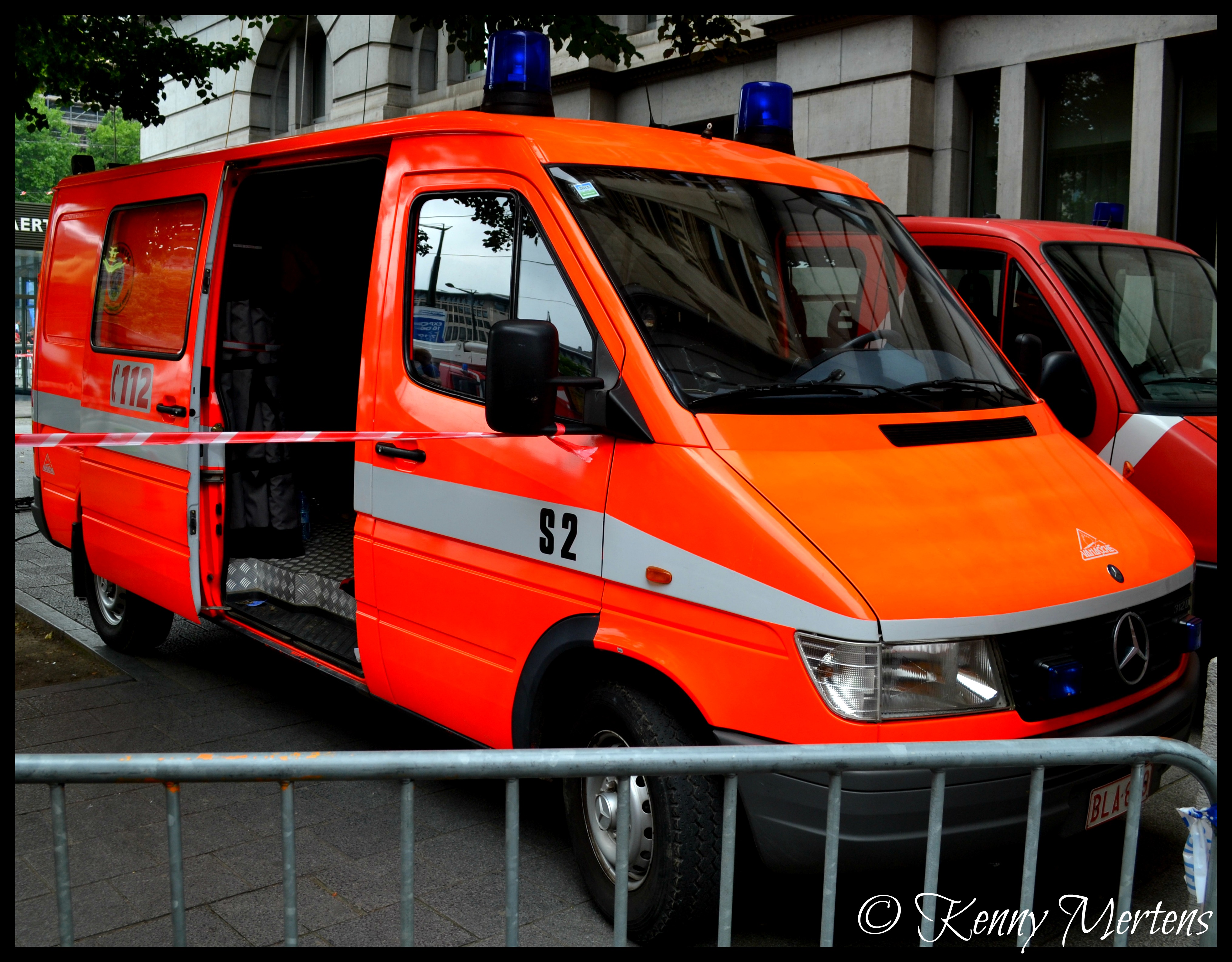 SIAMU Bruxelles : véhicules hors ambulances - Page 7 14826973821_7aabd7ba14_o