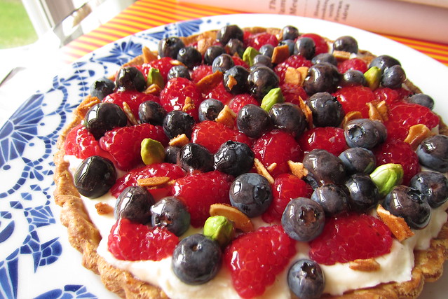 quick berry tart 1409