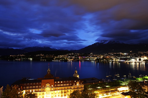 street travel mountain lake architecture night switzerland europe suisse swiss luzern 旅游 夜景 旅行 山 瑞士 欧洲 船 湖 文化 全景 夜晚 灯光 晚上 琉森 卢塞恩 皮拉图斯