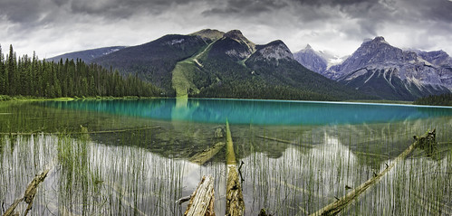 panorama mountain lake canada nature paradise jasper britishcolumbia turquoise rocky rainy alberta banff lakelouise emerald