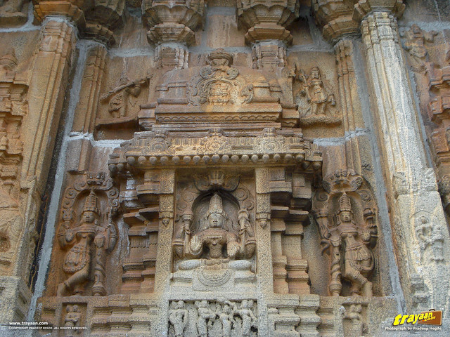 A sculpture of a Hindu deity, on the Southern wall of Vidyashankara Temple, in Sringeri, Chikkamagalur district, Karnataka, India
