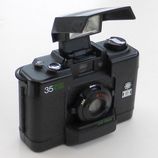 Hanimex 35 Micro Flash