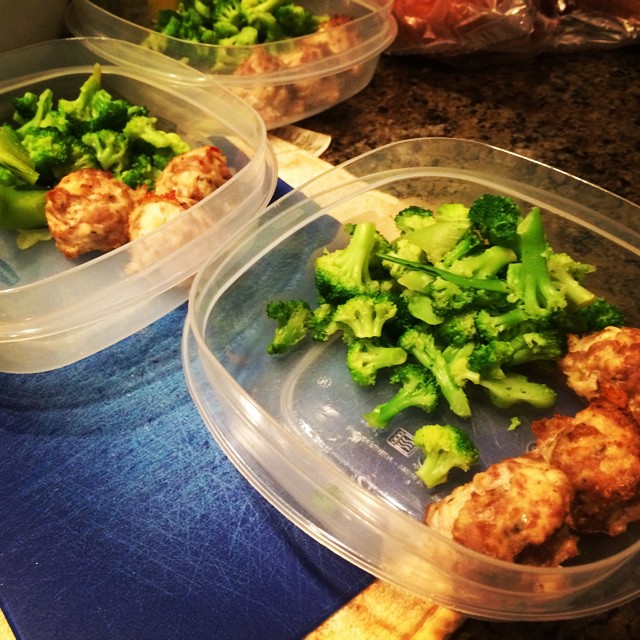 Meal prep for #lunch! This week it's #meatballs!l what's your Sunday set up? #mealprep #fitfluential #foodstagram