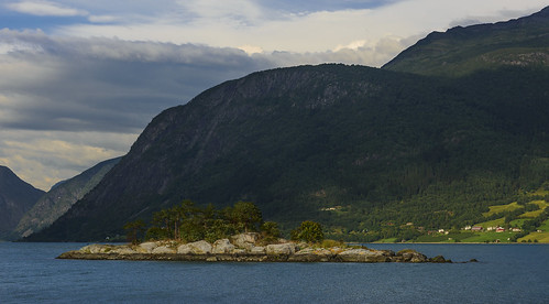 summer norway landscape geotagged fjord havhellefjorden