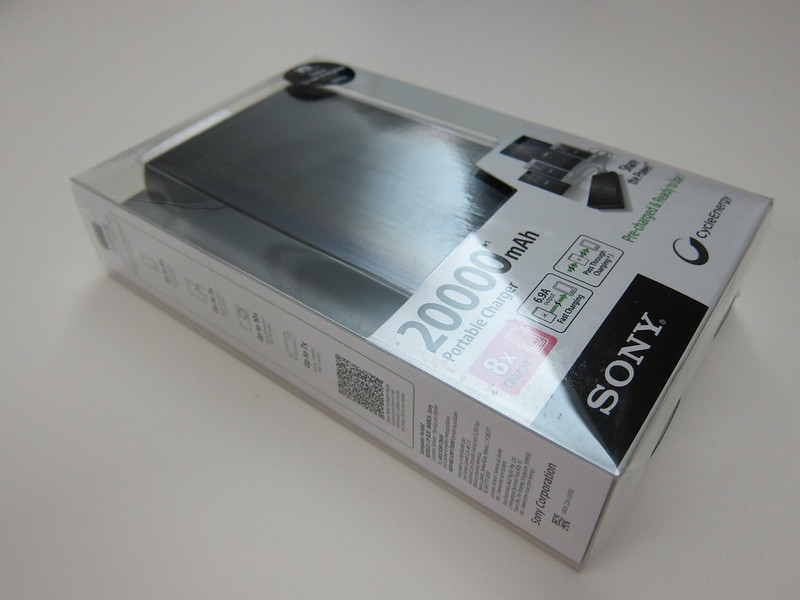 Sony CP-B20 20000mAh USB Portable Charger - Packaging