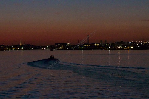 travel sunset usa water boston skyline lights boat bostonbay canonef70200mmf28lisiiusm robertopeli mcpeluz robertopeliphotographycom