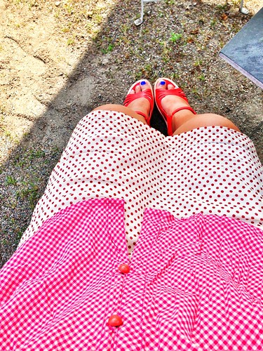 dotty, square, pink, red