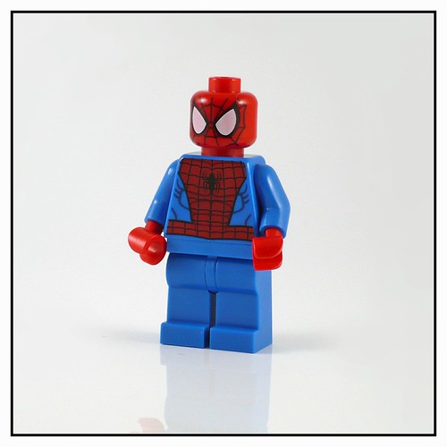 LEGO Marvel Super Heroes 76014 Spider-Trike vs Electro fig1