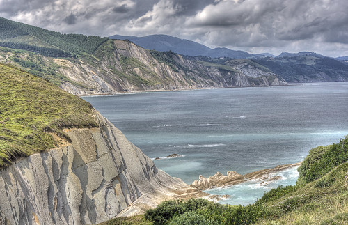 sea costa rock coast geology karst basque sedimentary hdr euskal zumaia vasca geopark flysch kostaldea algorri geoparkea