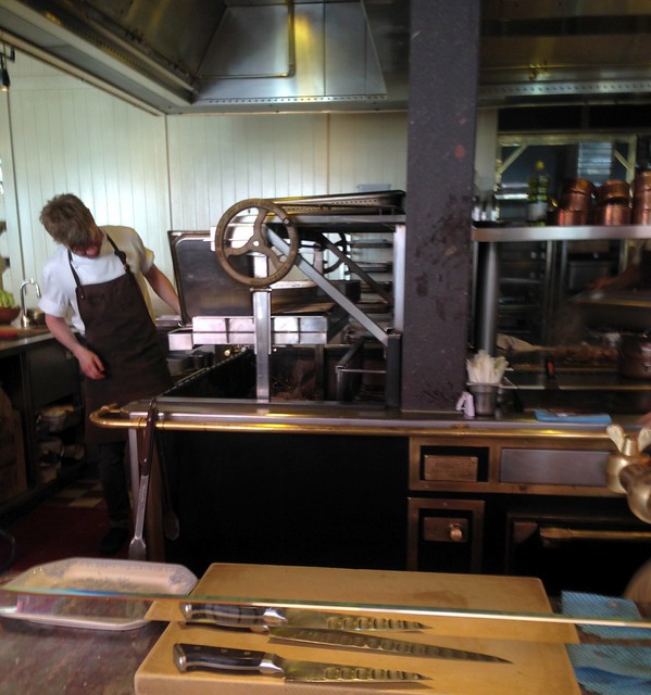 Chiltern Firehouse: grill station