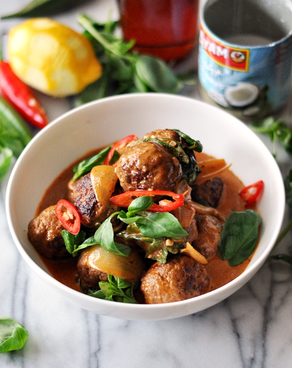 Thai Red Curry with Grilled Lemon Spiced Lamb Meatballs & Okra | www.fussfreecooking.com