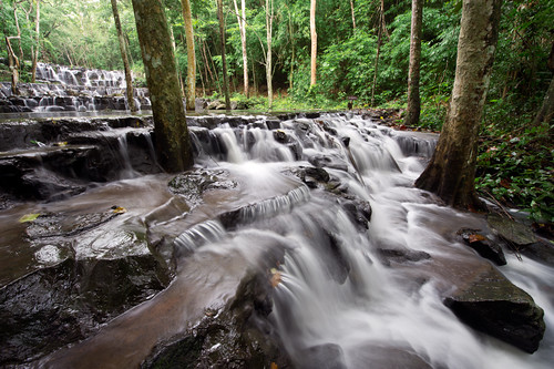 mountain tree nature water thailand waterfall nationalpark nikon asia southeastasia saraburi banlam centralregion d3s