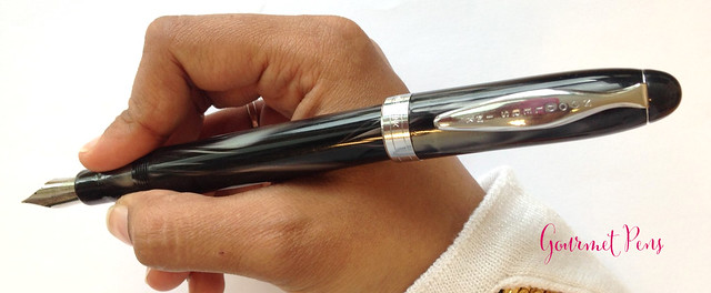 Review: Noodler's Ahab Crow Fountain Pen - Flex @AndersonPens