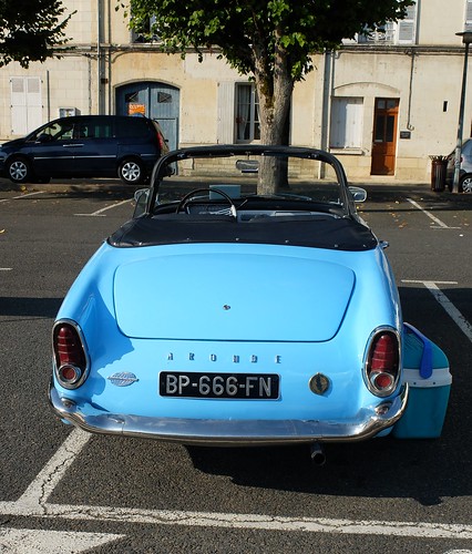 blue france classic cars car spider automobile view centre rear convertible 1958 autos bleue simca cabriolet arrière océane touraine loches indreetloire facel carrosserie