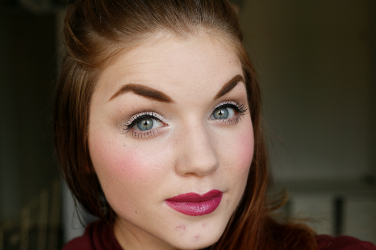 face of the day, look of the day, gosh velvet touch lipstick, gosh velvet touch lipstick boheme, gosh herfst winter 2014, grijs wenkbrauwpotlood, wenkbrauwgel, bourjois liner pinceau liquid eyeliner, gosh double précision mascara, gosh defining brow gel, essence blush up! blush, giorgio armani silk foundation, nars radiant creamy concealer, illamasqua under eye concealer, catrice absolute bright eyeshadow palette, catrice cosmetics colour correcting mattifying powder, make up for ever aqua brow, face stockholm lip fix, fashion is a party, beautyblog, fashion blogger