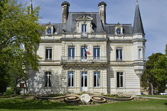 Château converti en mairie